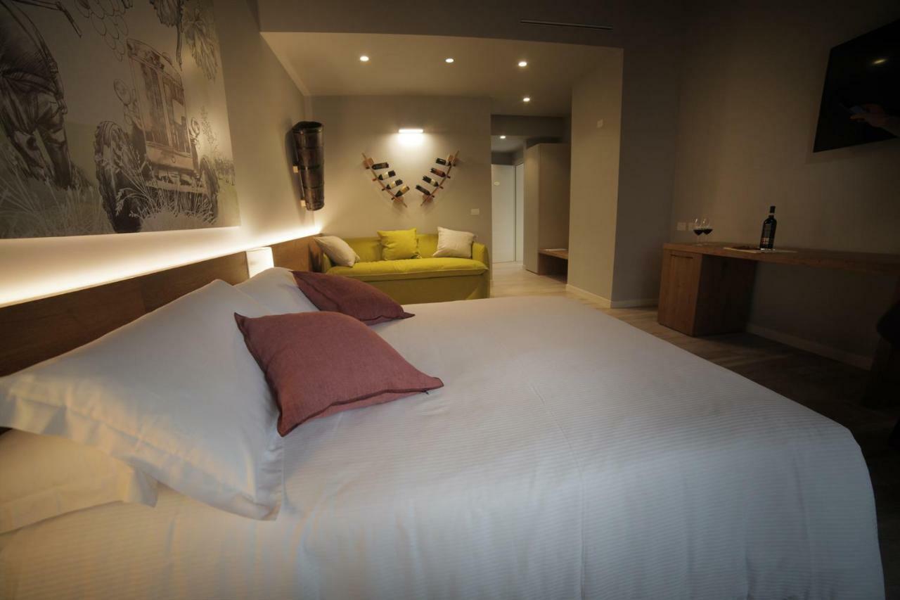 Agriturismo Acinatico Wine Relais フマーネ エクステリア 写真